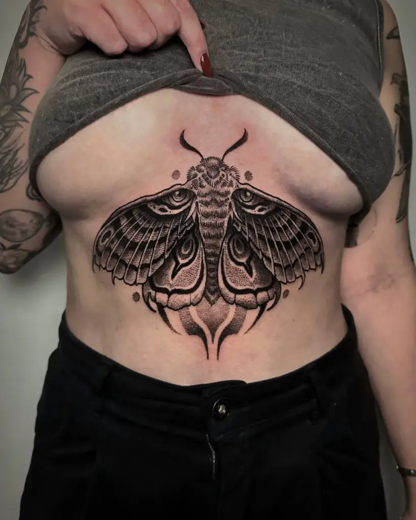Black&Grey Tattoo Dortmund | Mottentattoo | Bad Baboon Tattoo