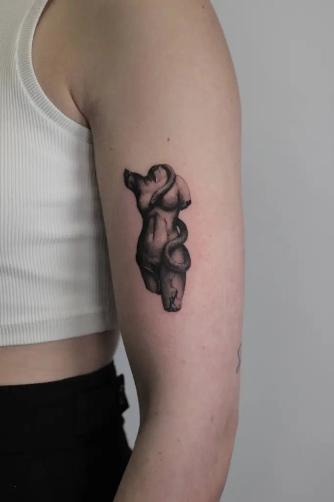 Black&Grey Tattoo Dortmund | Kleines Tattoo | Bad Baboon Tattoo